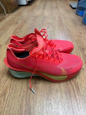 Nike Vaporfly 4 Bright Red Running Sneakers with Mint Accents